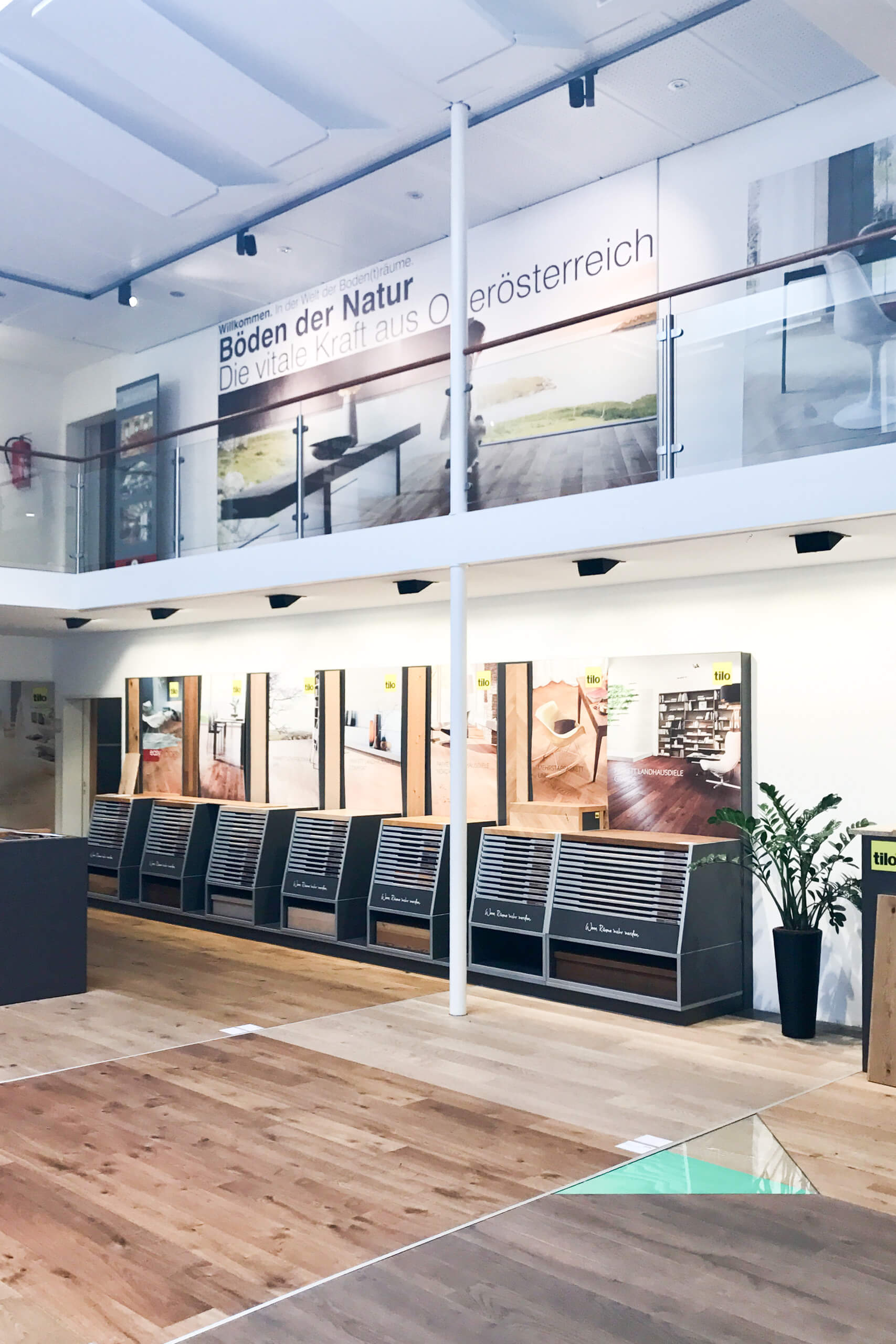Boden- und Natur-Ausstellung in Österreich mit Holzböden und stilvoller Präsentation